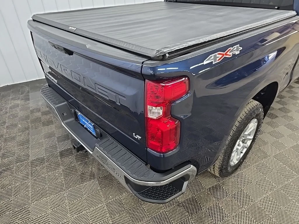 Used 2023 Blue Chevrolet LT image 11