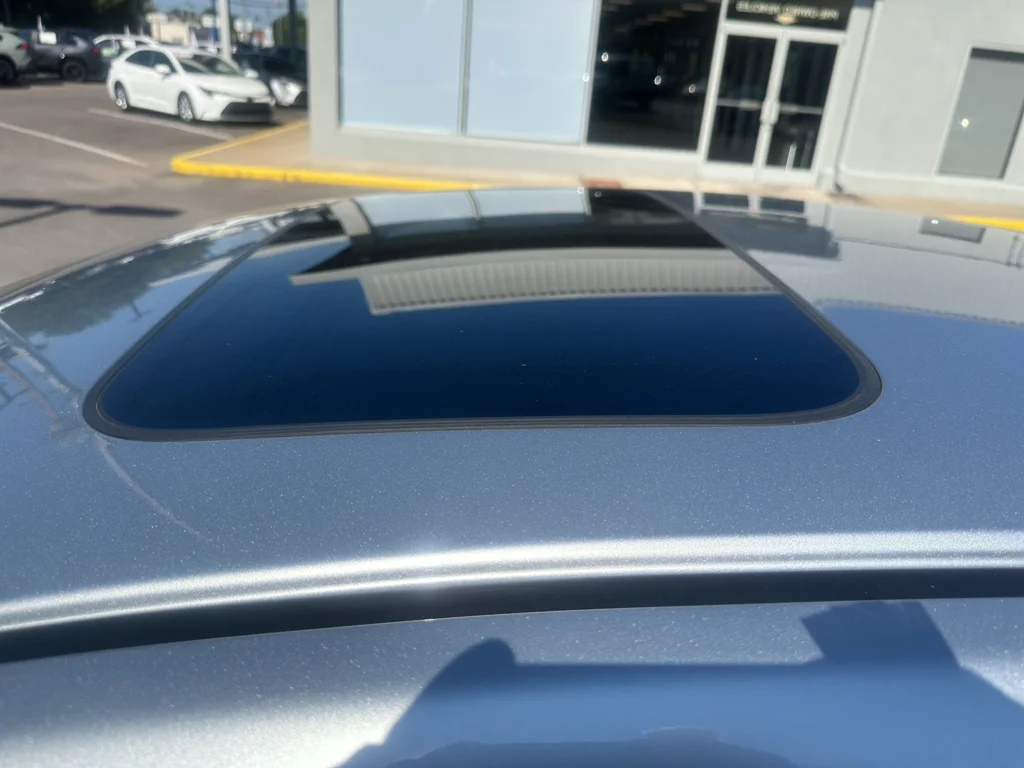 Used 2019 Lunar Silver Metallic Honda EX image 6