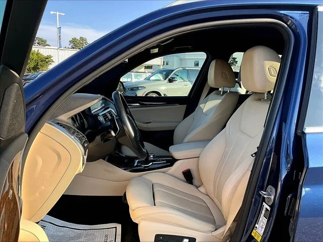 Used 2021 Blue BMW sDrive30i image 7