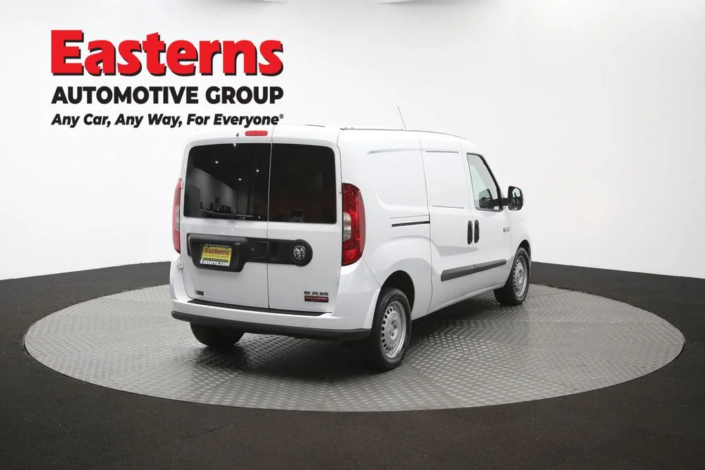 Used 2022 White Ram Base image 41