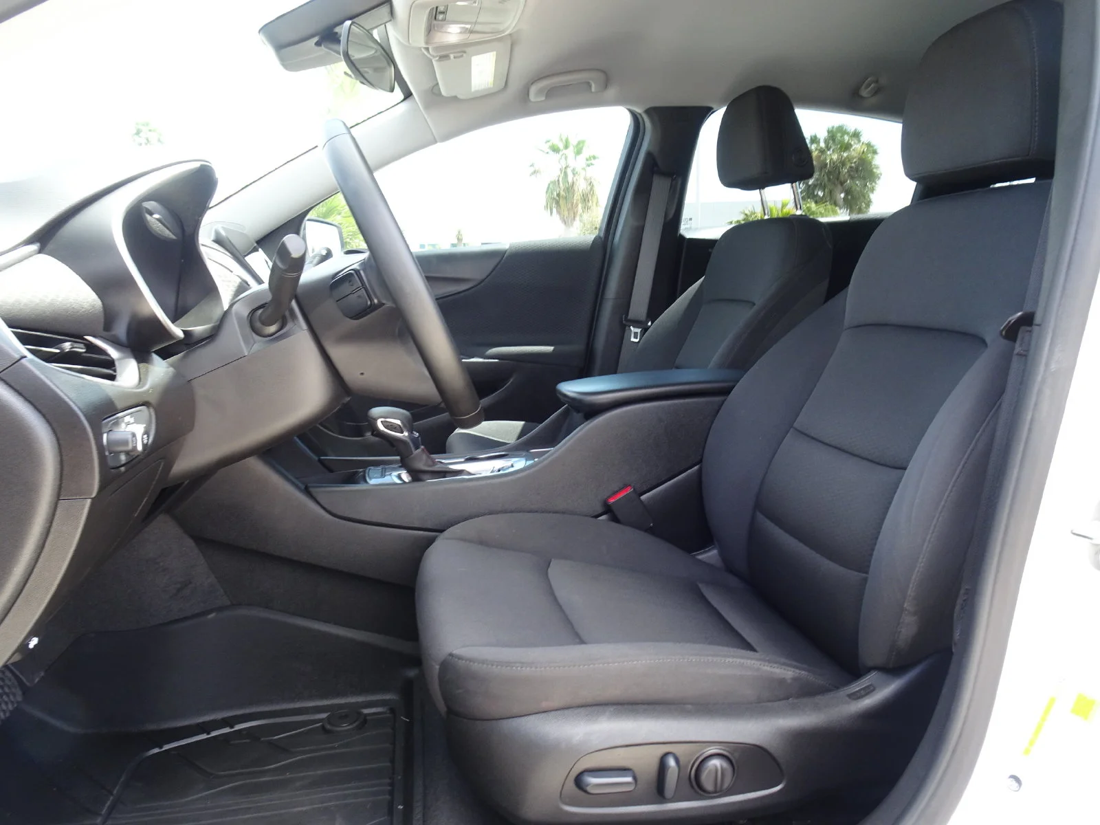 Used 2024 White Chevrolet RS image 7