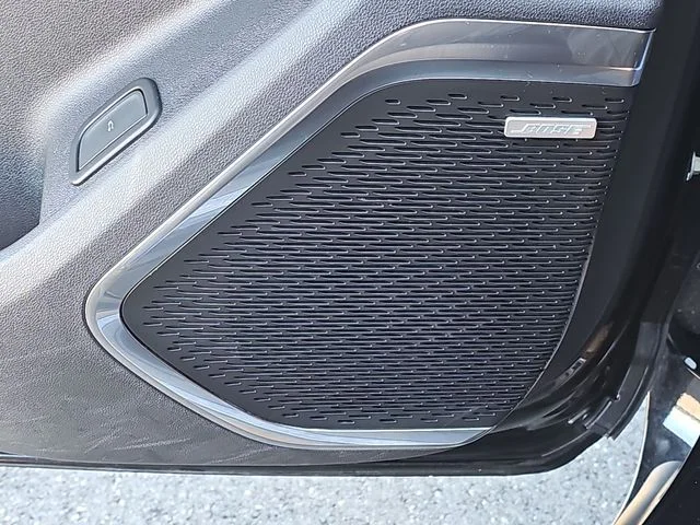 Used 2024  Chevrolet RS image 26
