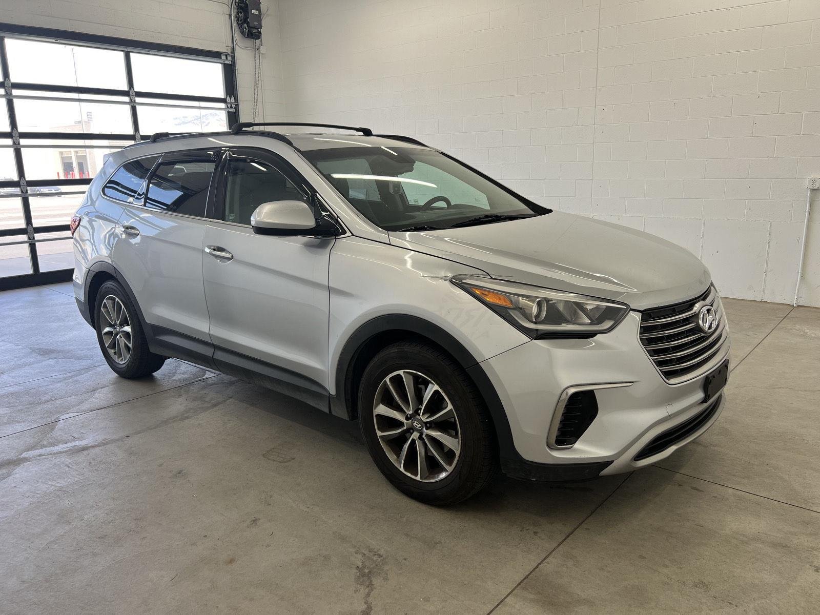 2017 Hyundai Santa Fe SE - Photo 12