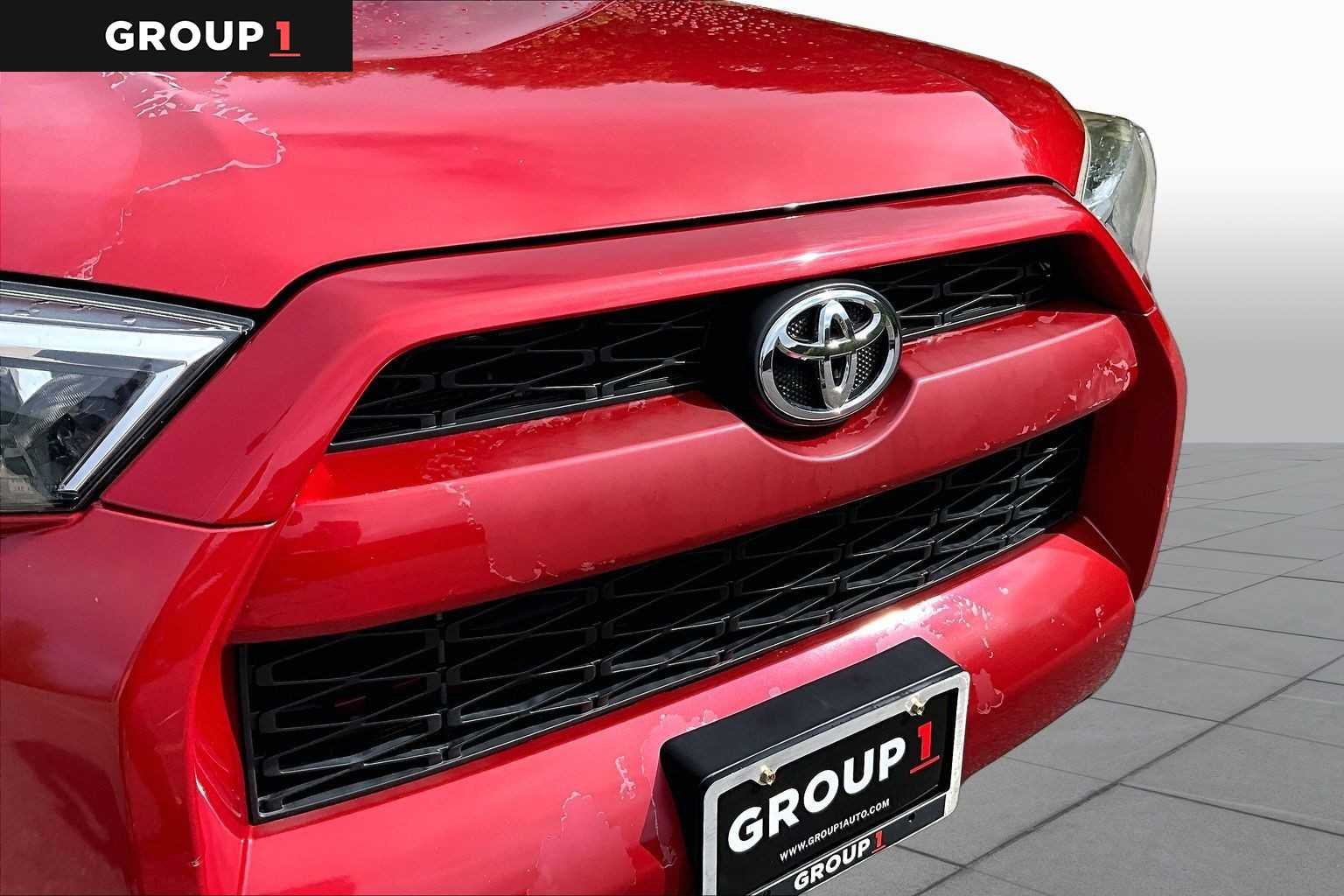 Used 2016 Barcelona Red Metallic Toyota SR5 Premium image 32