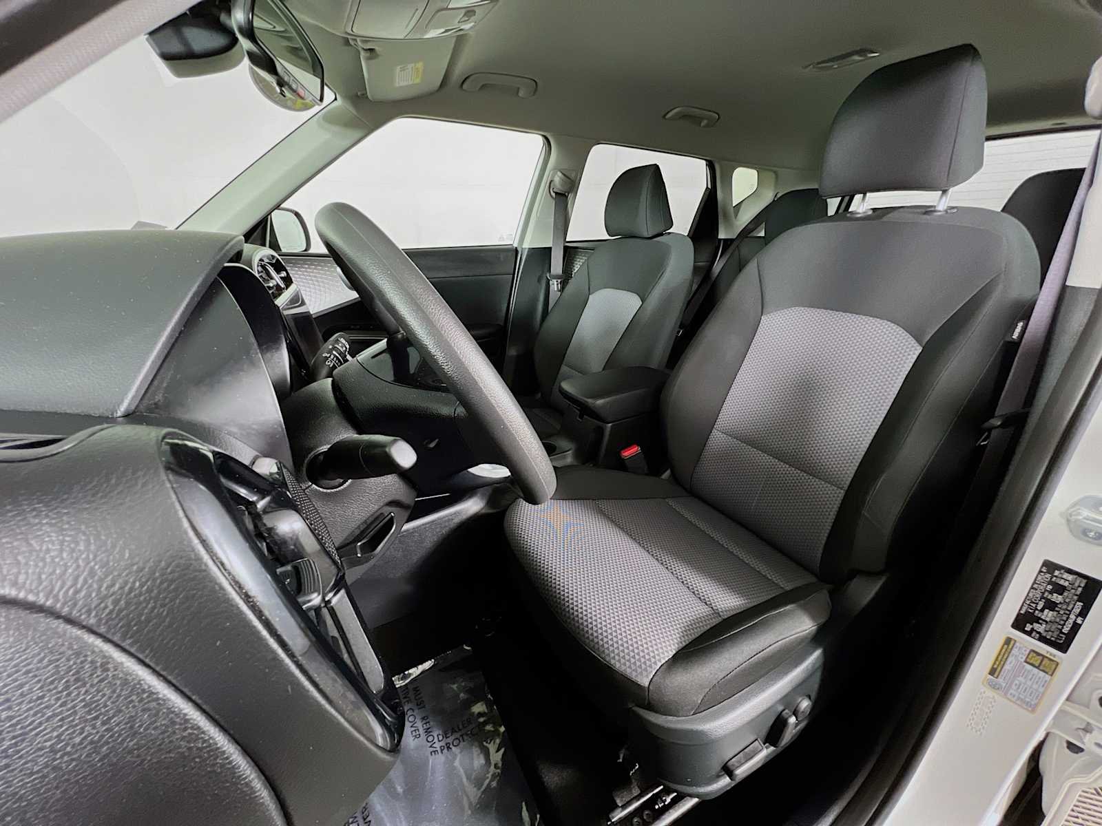Used 2023 Clear White w/Black Roof Kia S image 21