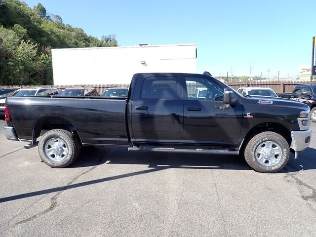 2025 RAM 2500 Tradesman - Photo 9