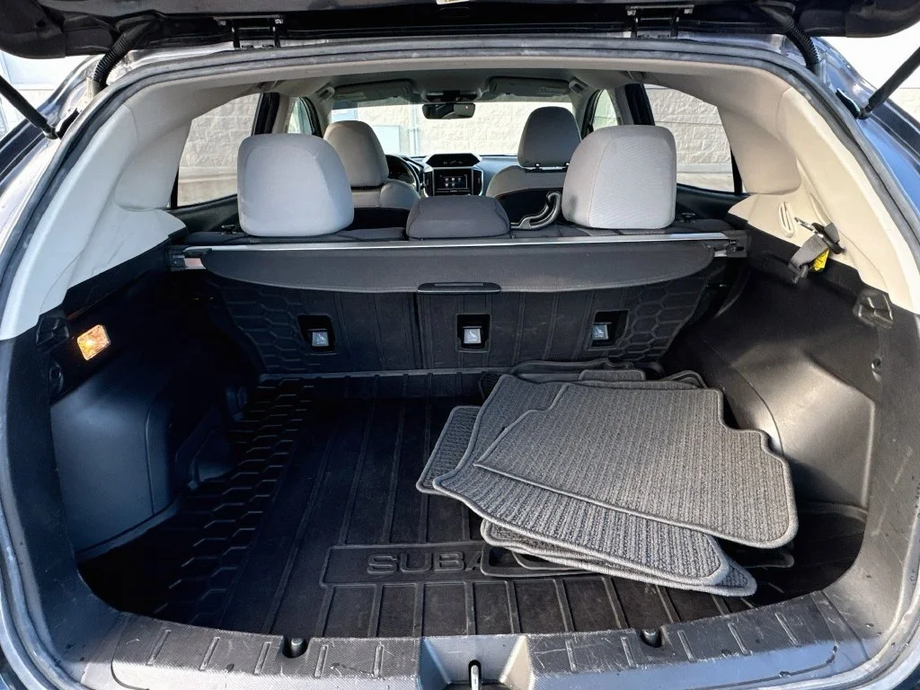 Used 2018 Gray Subaru 2.0i Premium image 29