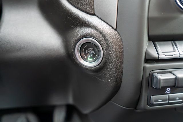 Used 2024  Chevrolet Custom image 27
