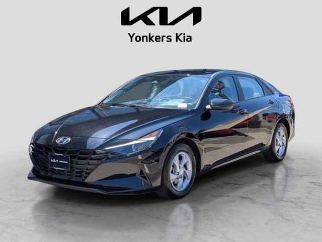 2022 Hyundai Elantra SE