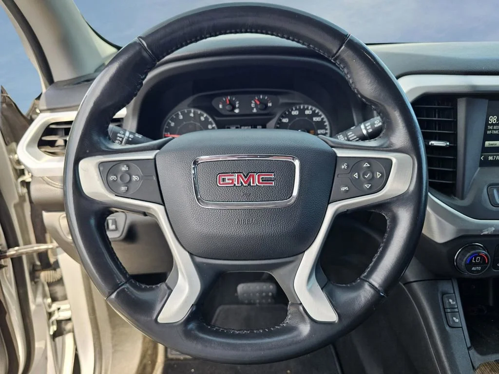 Used 2019 QUICKSILVER METALLIC GMC SLE image 19