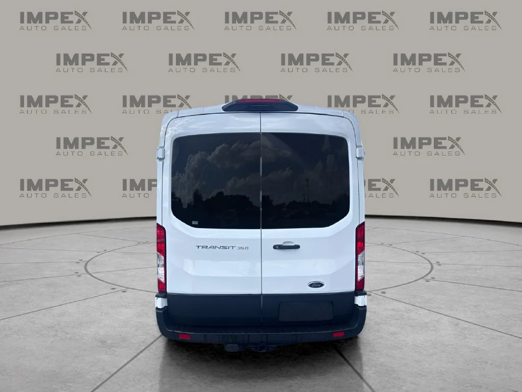 Used 2023 White Ford XL image 4