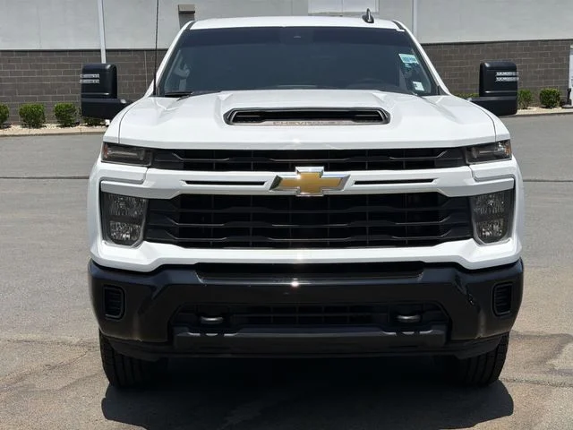 Used 2024 White Chevrolet Custom 5th Wheel image 15