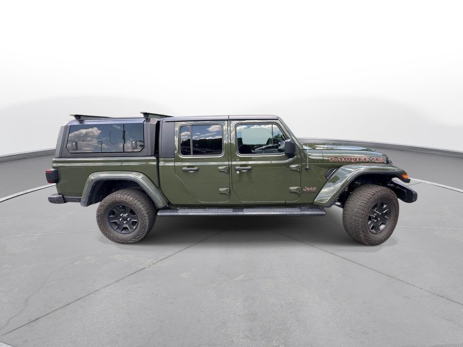 Used 2022 Sarge Green Clearcoat Jeep Mojave image 5