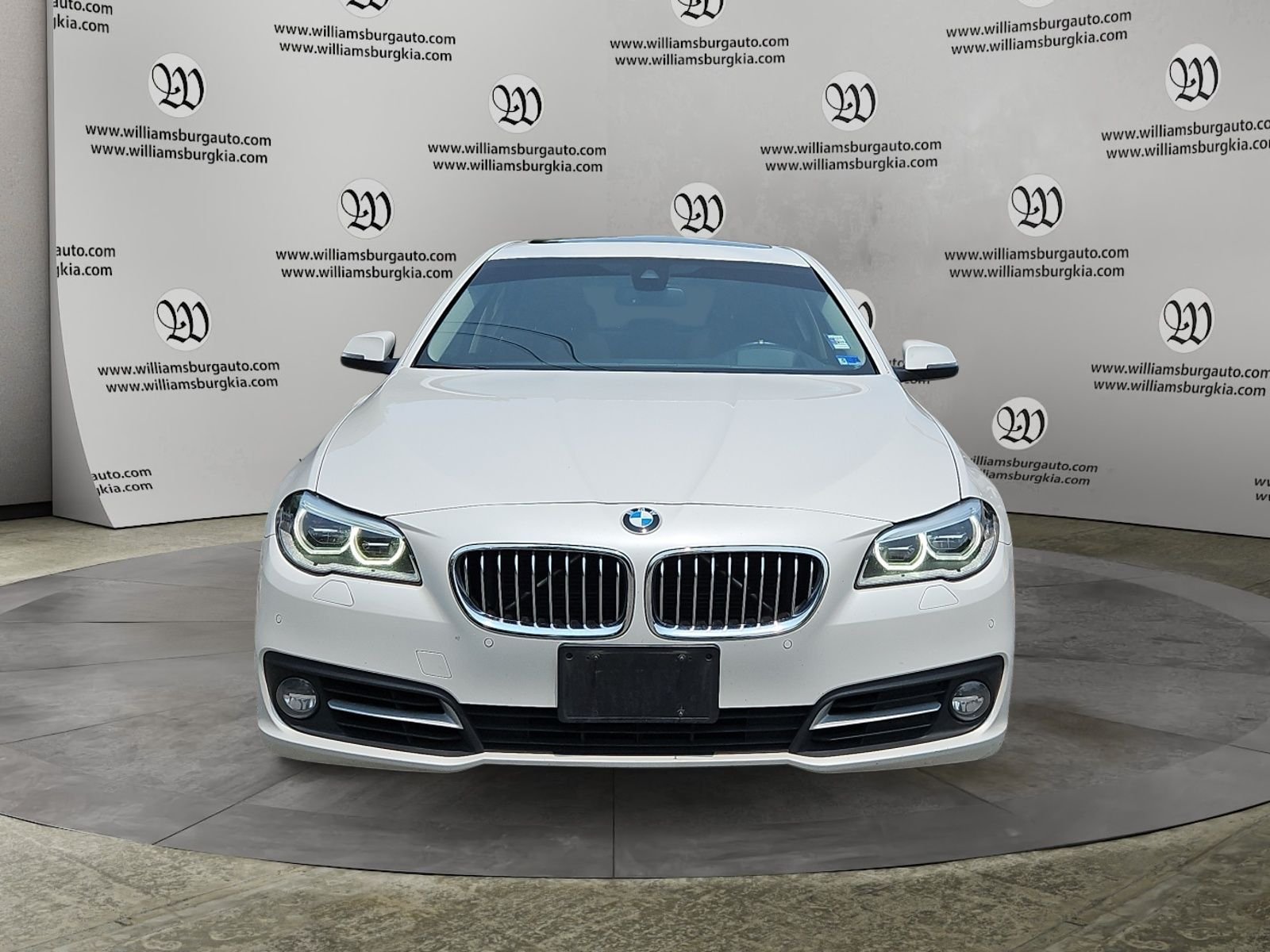 Used 2016 White BMW 535i xDrive image 8
