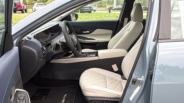 2026 Nissan Sentra SL - Photo 9