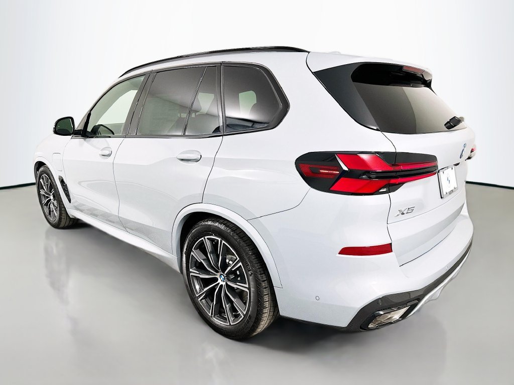 Used 2026 Brooklyn Grey Metallic BMW xDrive50e image 7