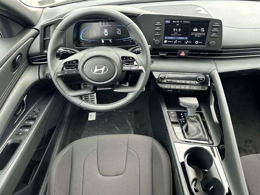 New 2026 Gray Hyundai SEL Sport Premium image 21