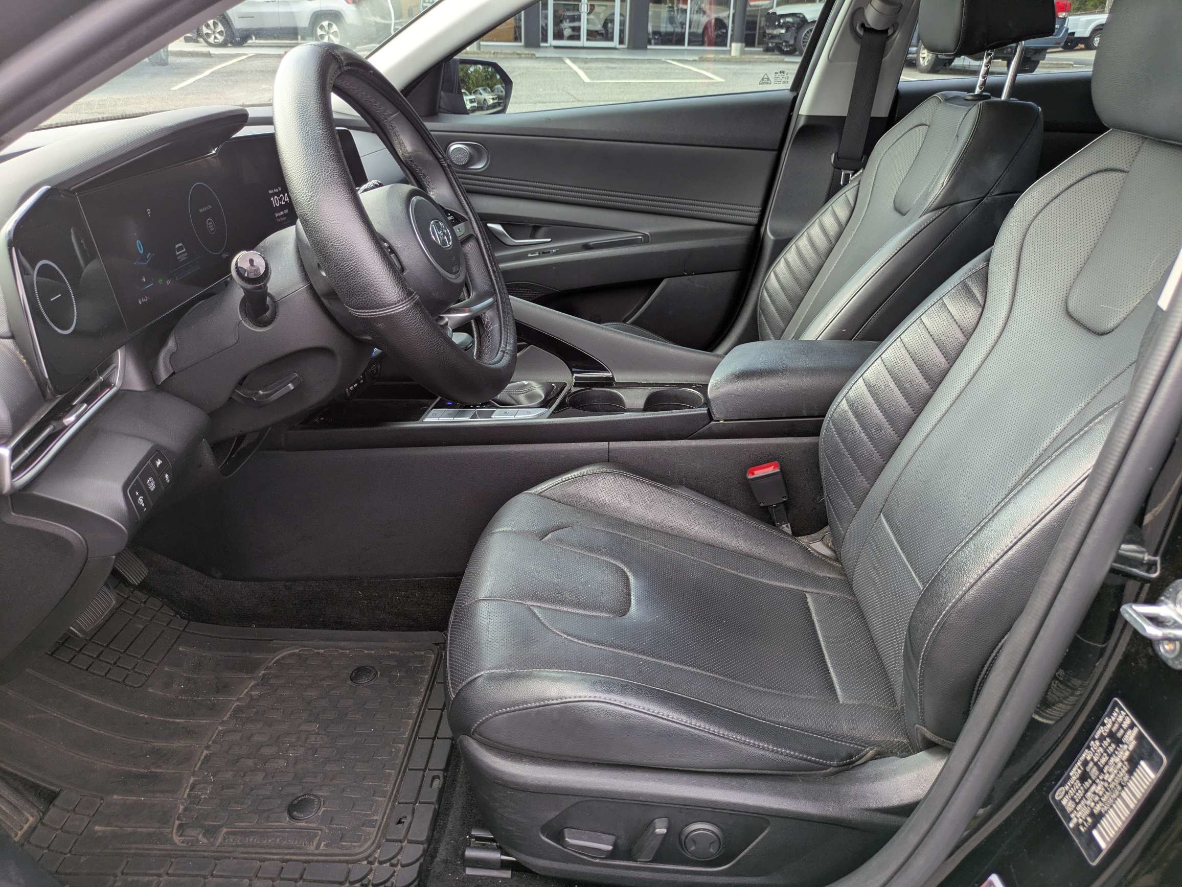 Used 2023 Black Hyundai Limited image 15