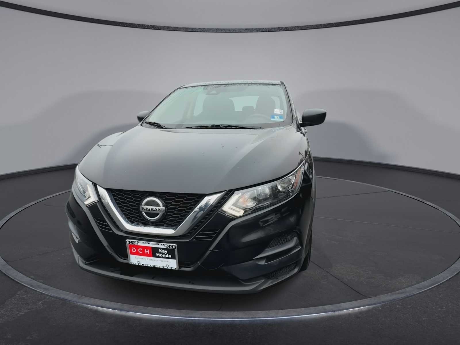 Used 2020 Magnetic Black Pearl Nissan S image 3