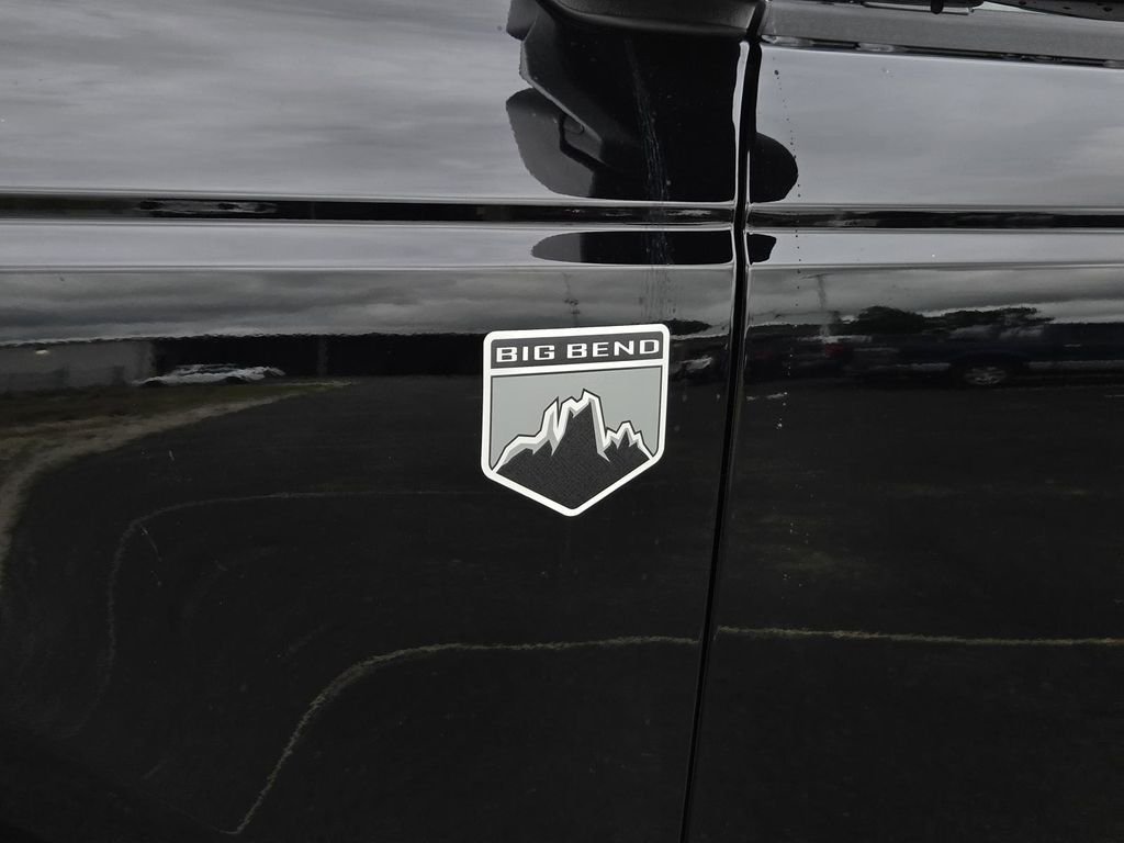 New 2026 Shadow Black Ford Big Bend® image 39