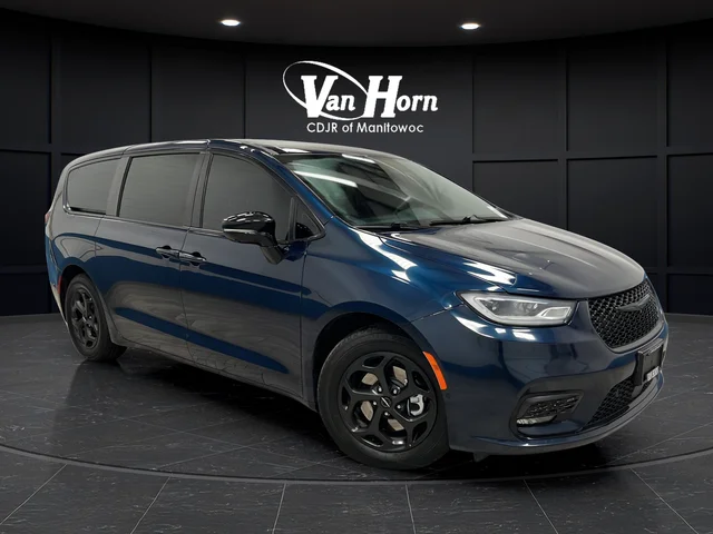 2024 Chrysler Pacifica Hybrid Select S-Appearance PHEV's photo