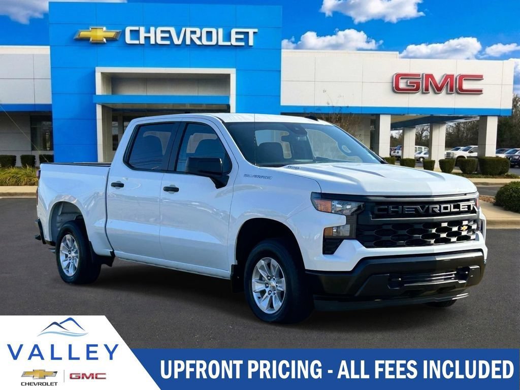 New 2026 Summit White Chevrolet WT image 1