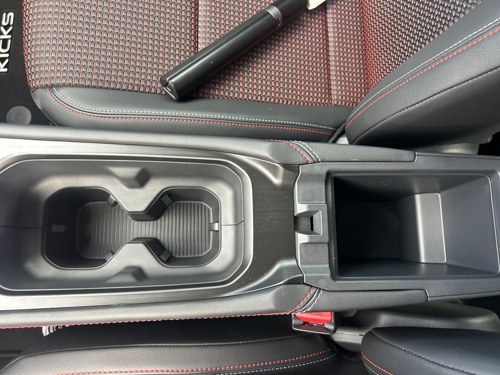 New 2026 Nissan Kicks SR 4D Sport Utility