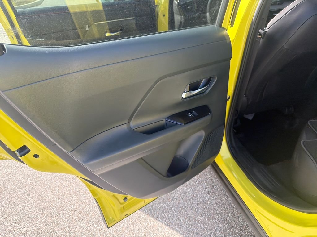 2026 Nissan KICKS SR - Photo 18