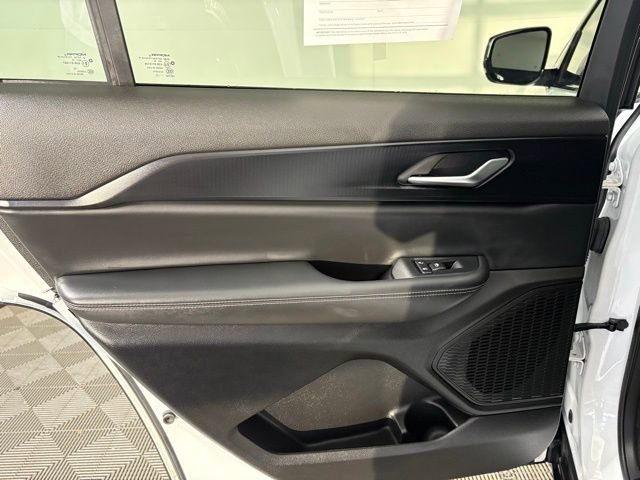 Used 2023 Bright White Clearcoat Jeep Altitude image 19