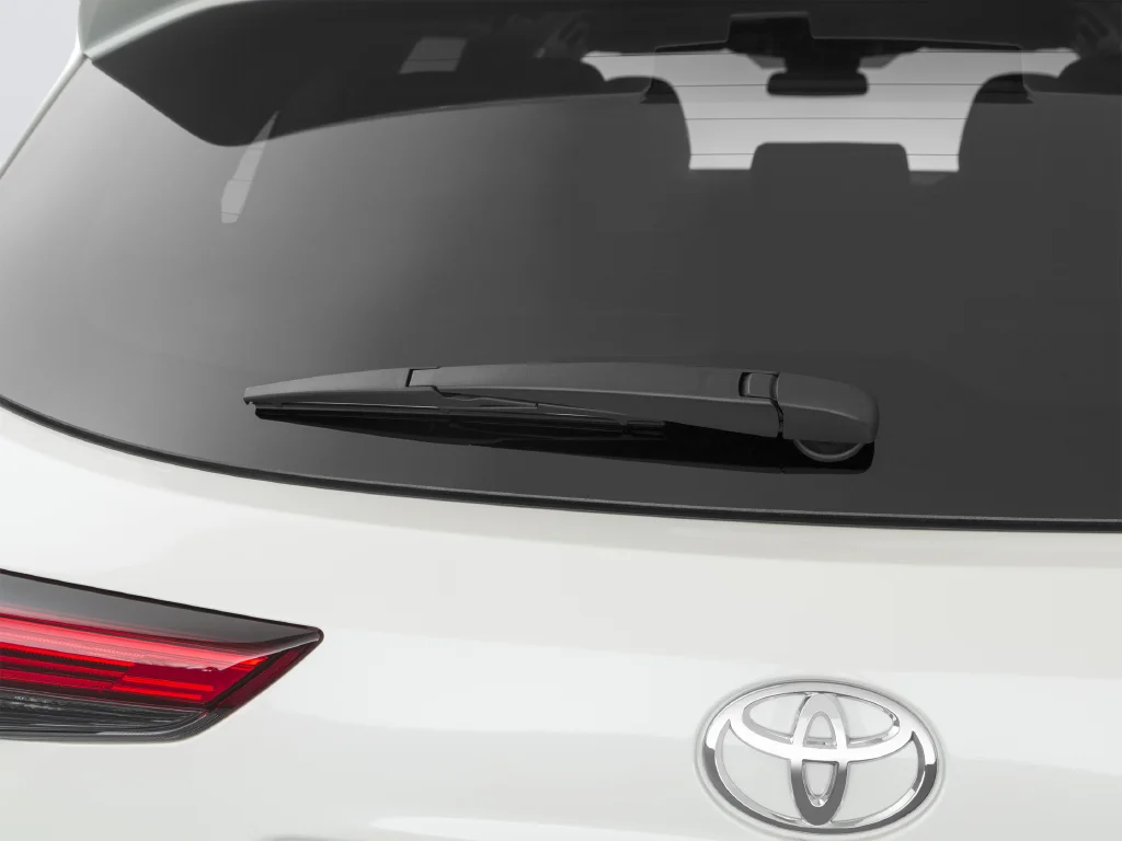 Used 2020 White Toyota XLE image 61