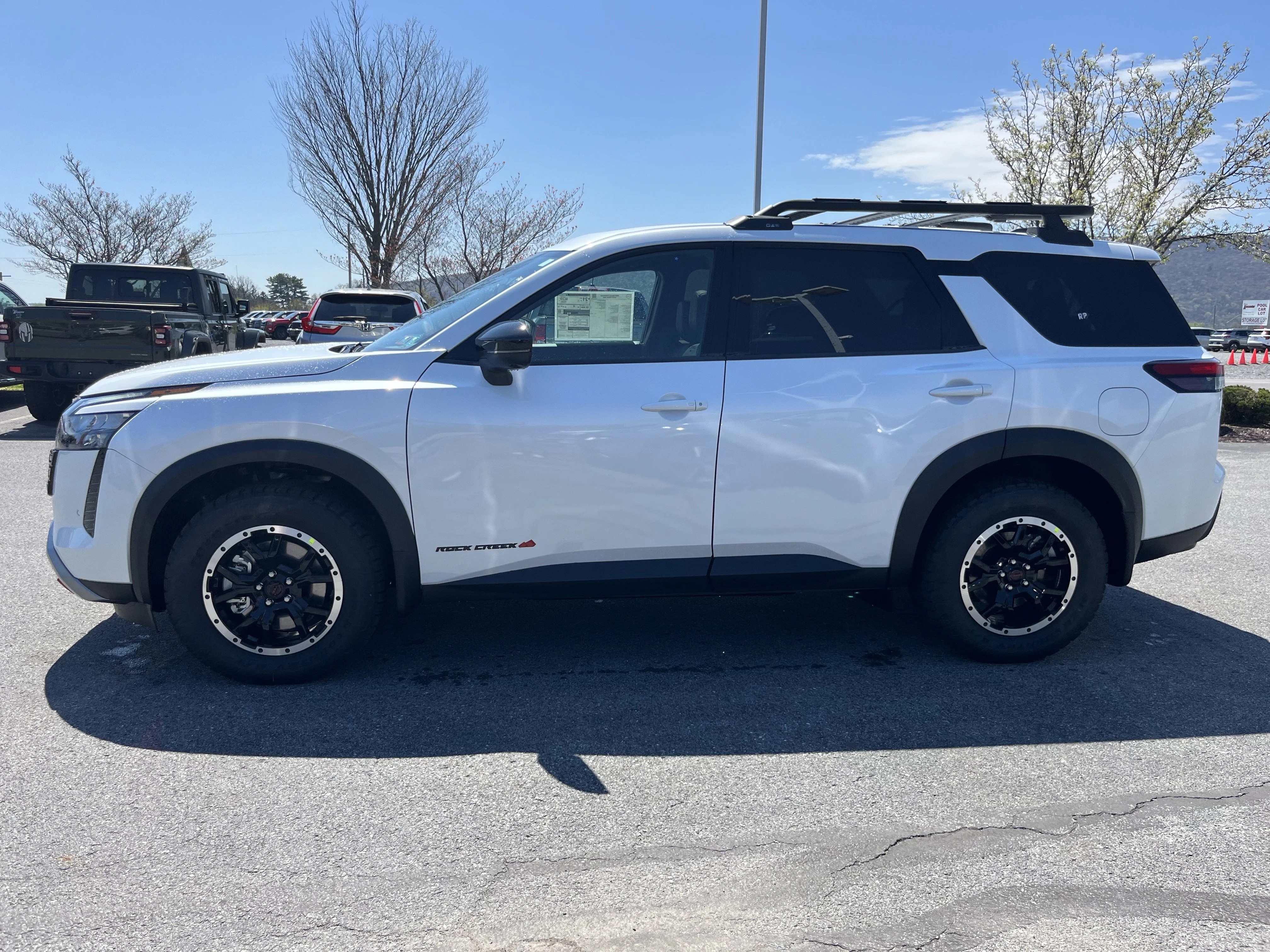 New 2026 Everest White Pearl TriCoat Nissan Rock Creek® image 6