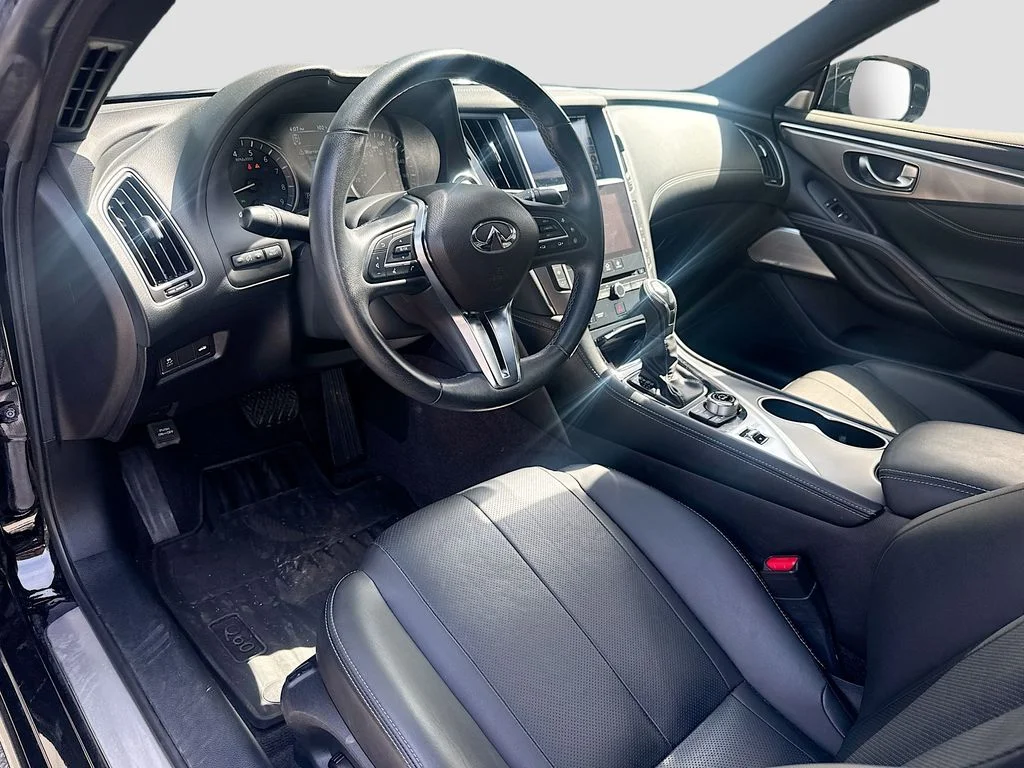 Used 2022 Black INFINITI LUXE image 10