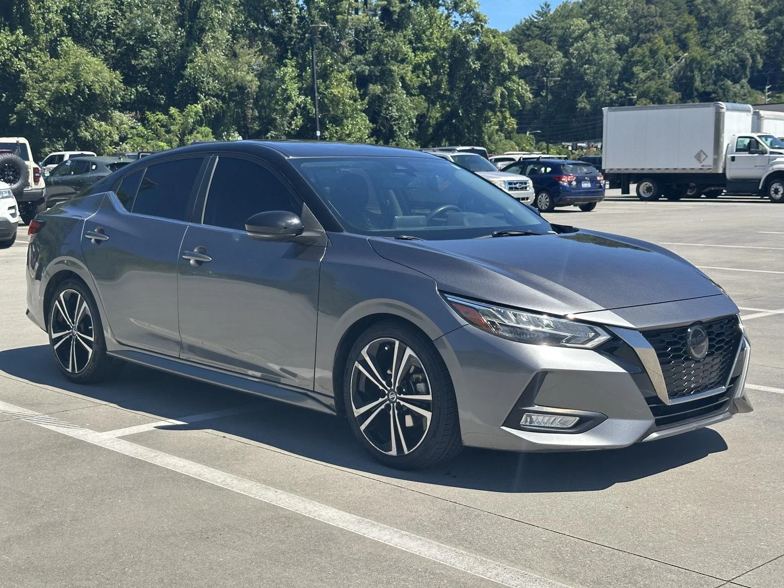 2020 Nissan Sentra SR FWD photo