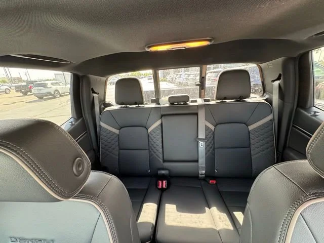 2026 GMC Canyon Denali - Photo 19