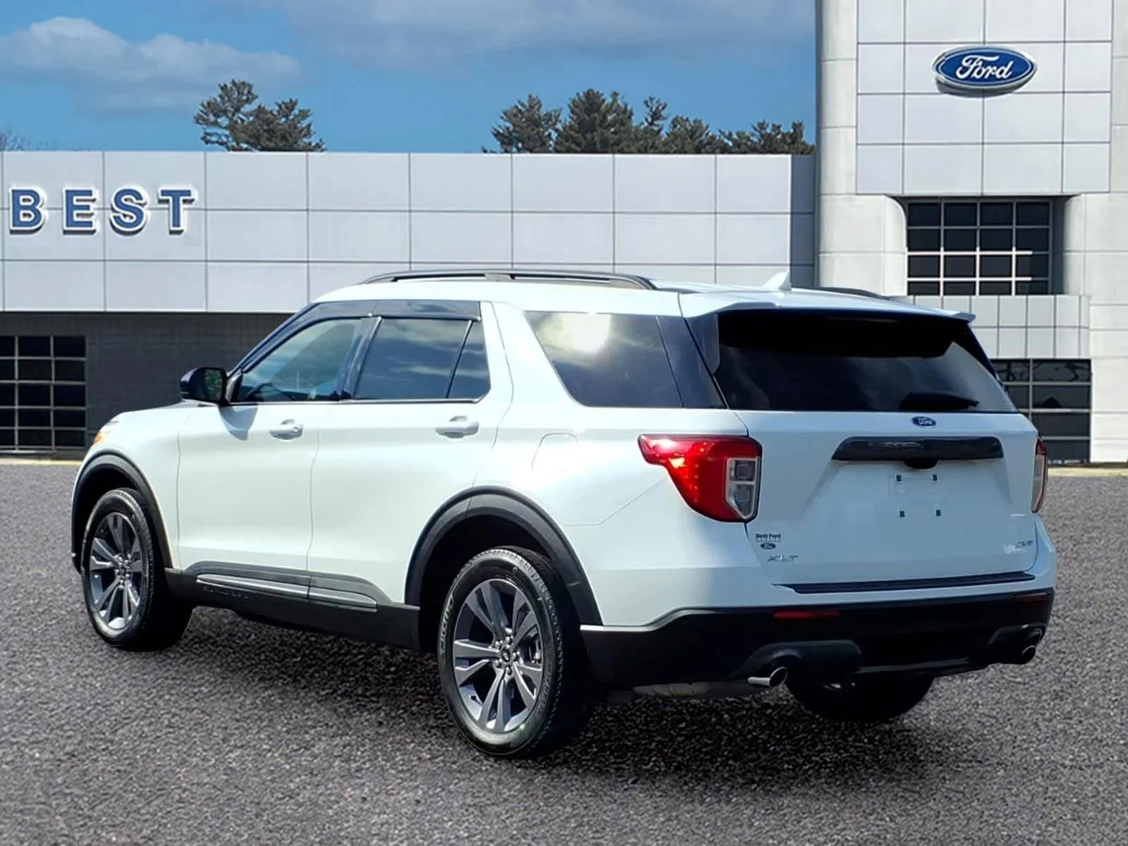Used 2024 Star White Ford XLT image 4