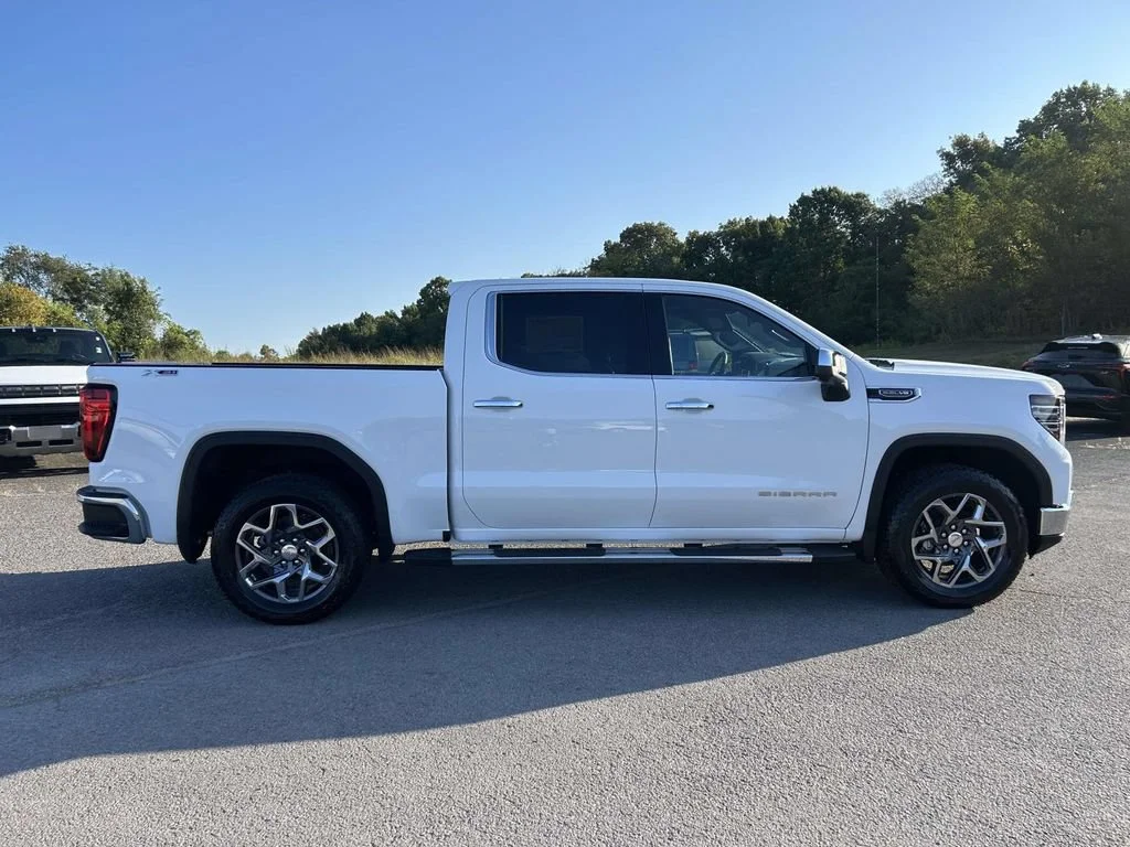 New 2026 Summit White GMC SLT image 2