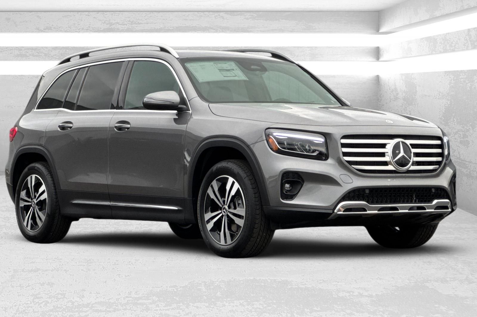 2026 Mercedes-Benz GLB GLB 250 4MATIC's photo