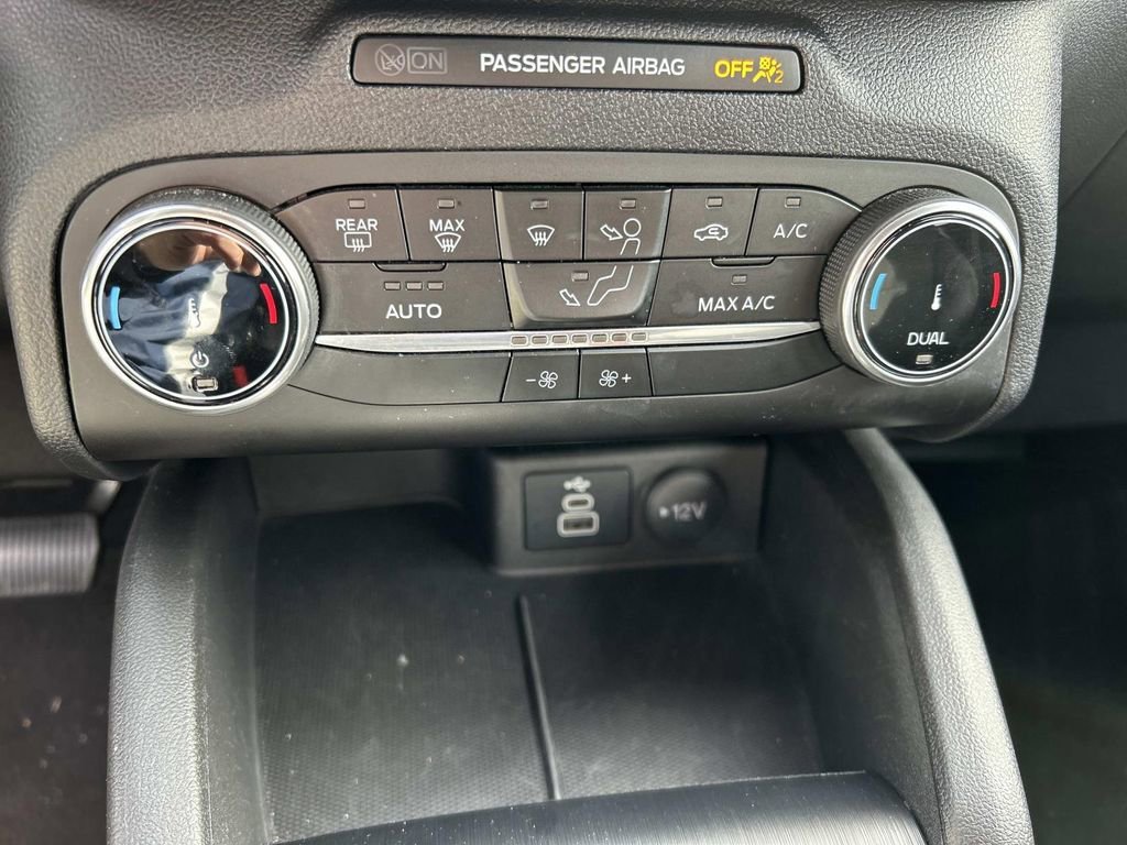 Used 2025 Space Silver Me Ford ST-Line image 26