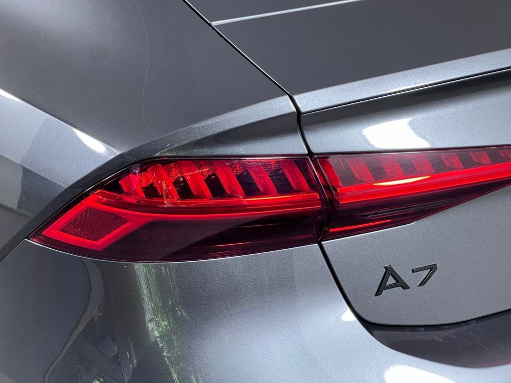 Used 2024  Audi 55 Prestige image 15