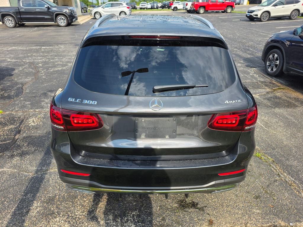 Used 2022 Black Mercedes-Benz GLC 300 image 3