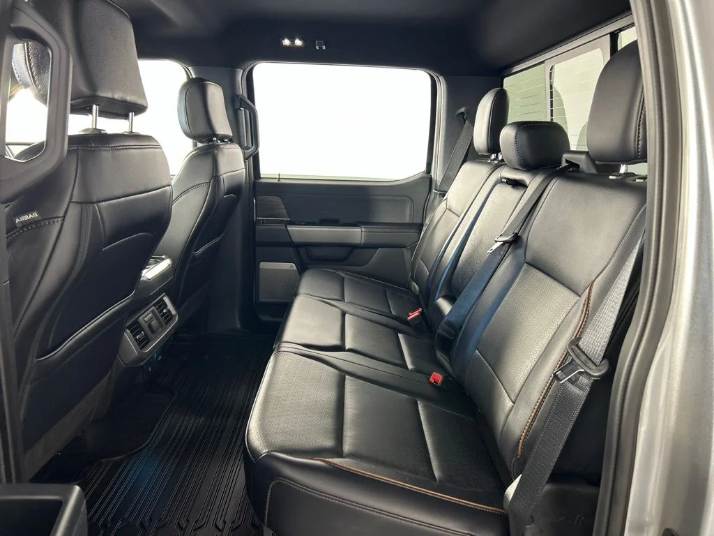 Used 2025 Silver Ford Lariat image 30