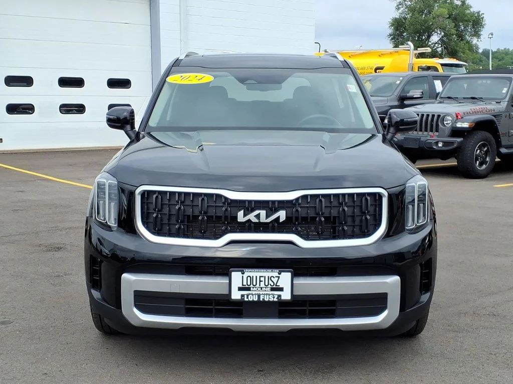 Used 2024 Black Kia EX image 12