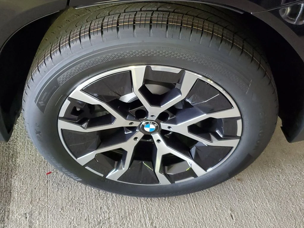 Used 2026 Black BMW 30 xDrive image 5