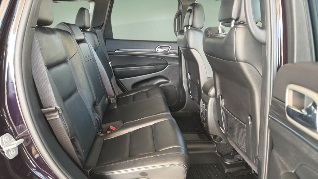 Used 2021 Red Jeep Limited image 19
