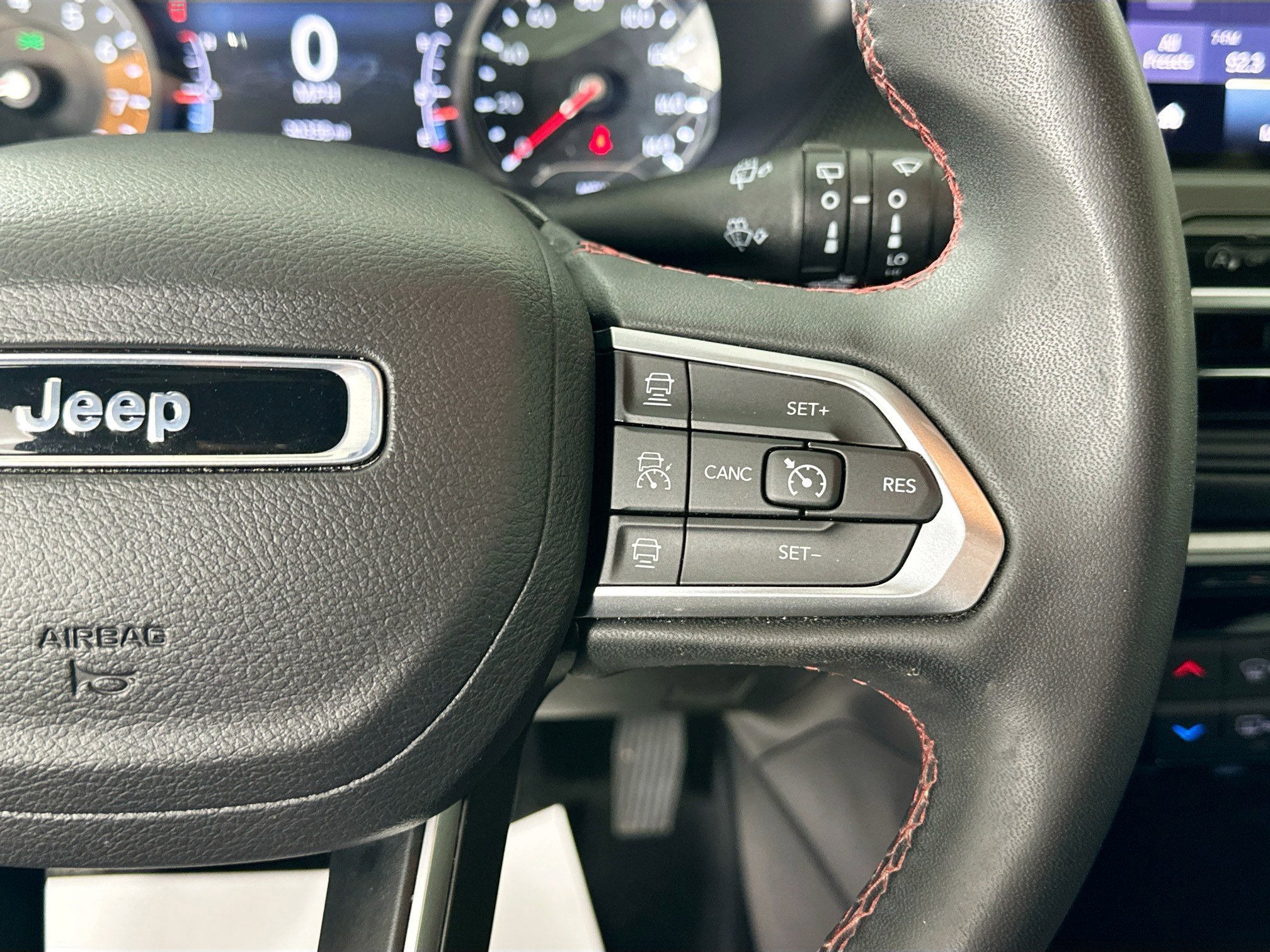Used 2024 Hydro Blue Pearlcoat Jeep Trailhawk image 13