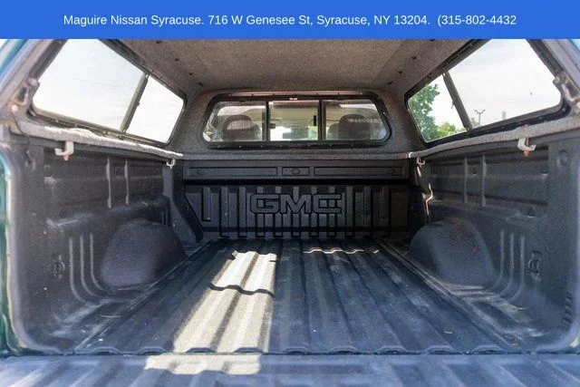 Used 2016 Green GMC SLT image 12