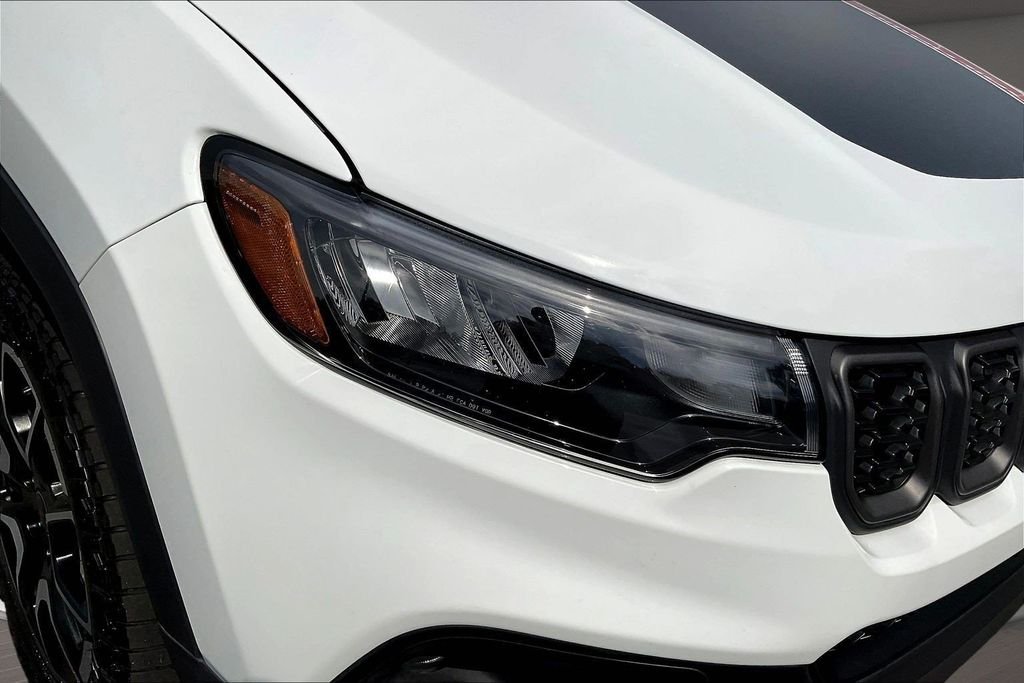 Used 2025 White Jeep Trailhawk image 35