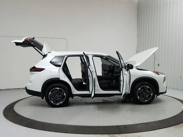 Used 2024 White Nissan SV image 16