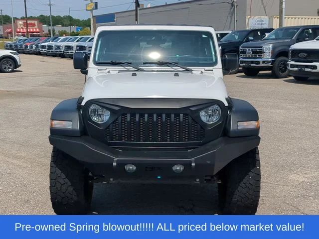Used 2018 White Jeep Unlimited Sport S image 16