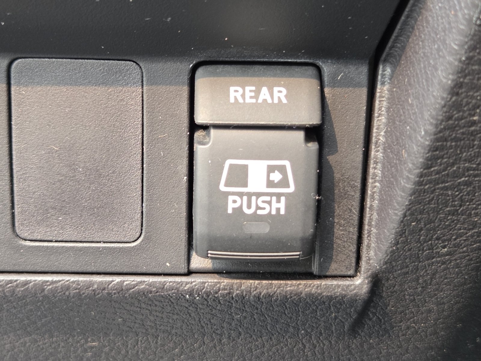 Used 2015 Magnetic Gray Metallic Toyota Limited image 5